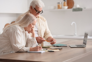 The Dollar is Dropping: How Does It Affect Your Pension and What Should You Do?